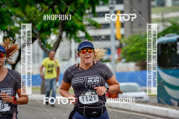 Achetez vos photos de l'�v�nementSantander Track&Field Run Series - Shopping da Bahia sur Fotop