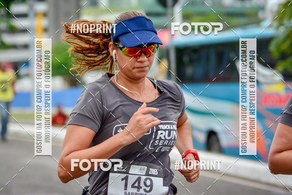 Achetez vos photos de l'�v�nementSantander Track&Field Run Series - Shopping da Bahia sur Fotop