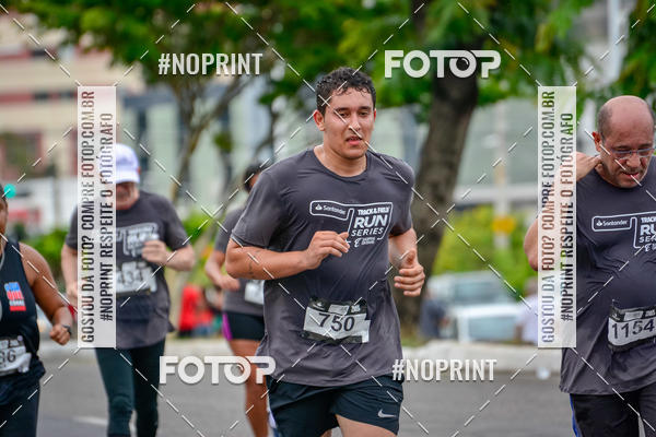 Buy your photos of the eventSantander Track&Field Run Series - Shopping da Bahia on Fotop