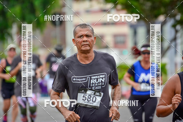 Buy your photos of the eventSantander Track&Field Run Series - Shopping da Bahia on Fotop