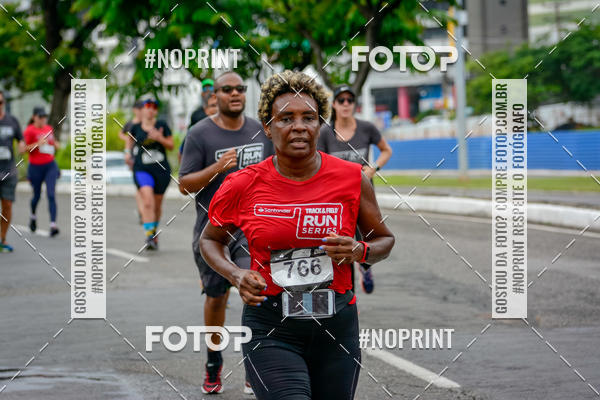 Buy your photos of the eventSantander Track&Field Run Series - Shopping da Bahia on Fotop