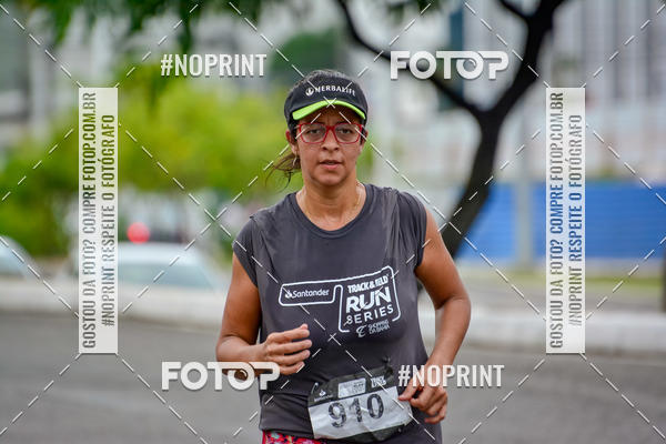 Buy your photos of the eventSantander Track&Field Run Series - Shopping da Bahia on Fotop