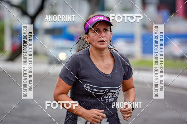 Buy your photos of the eventSantander Track&Field Run Series - Shopping da Bahia on Fotop