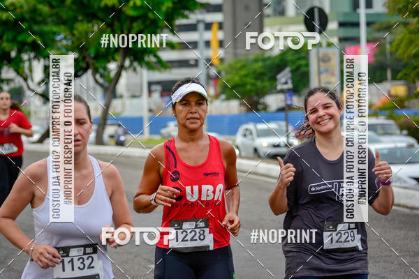 Buy your photos of the eventSantander Track&Field Run Series - Shopping da Bahia on Fotop