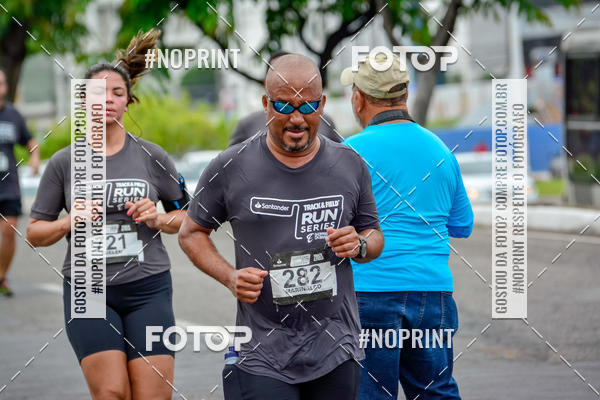 Buy your photos of the eventSantander Track&Field Run Series - Shopping da Bahia on Fotop