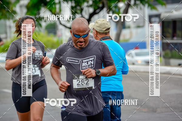 Buy your photos of the eventSantander Track&Field Run Series - Shopping da Bahia on Fotop