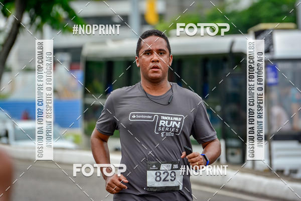 Buy your photos of the eventSantander Track&Field Run Series - Shopping da Bahia on Fotop