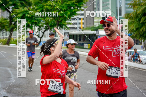 Buy your photos of the eventSantander Track&Field Run Series - Shopping da Bahia on Fotop