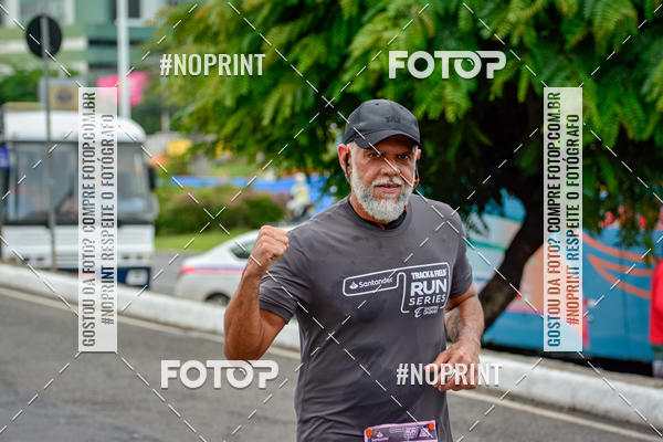 Buy your photos of the eventSantander Track&Field Run Series - Shopping da Bahia on Fotop