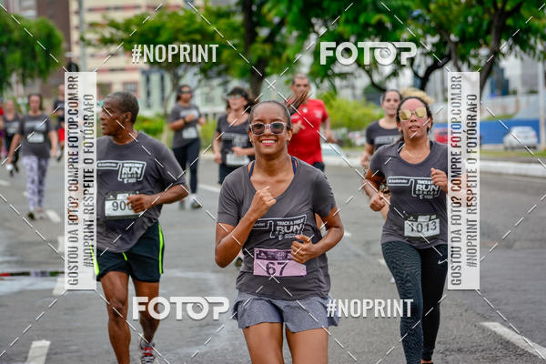 Buy your photos of the eventSantander Track&Field Run Series - Shopping da Bahia on Fotop