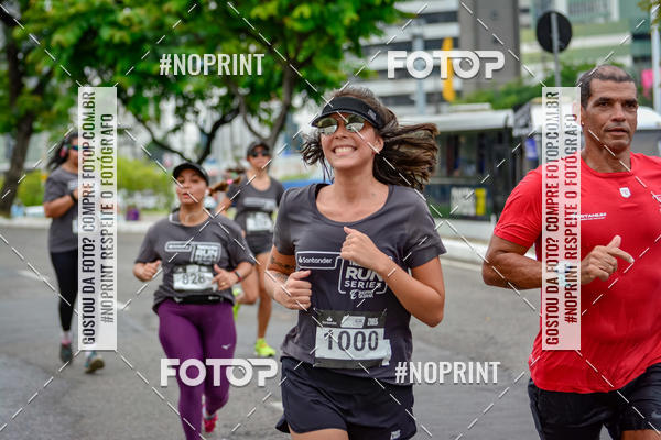 Compra tus fotos del eventoSantander Track&Field Run Series - Shopping da Bahia En Fotop
