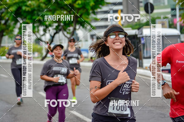 Compra tus fotos del eventoSantander Track&Field Run Series - Shopping da Bahia En Fotop