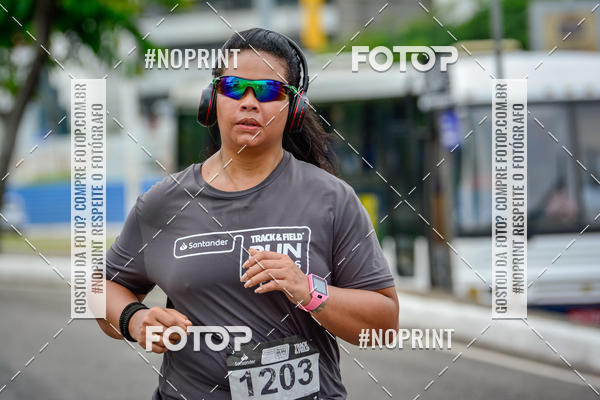 Compra tus fotos del eventoSantander Track&Field Run Series - Shopping da Bahia En Fotop