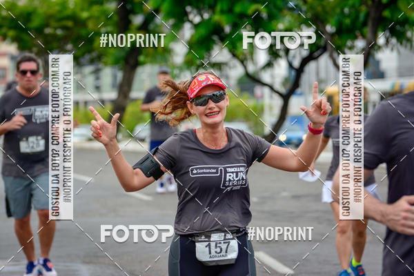 Compra tus fotos del eventoSantander Track&Field Run Series - Shopping da Bahia En Fotop