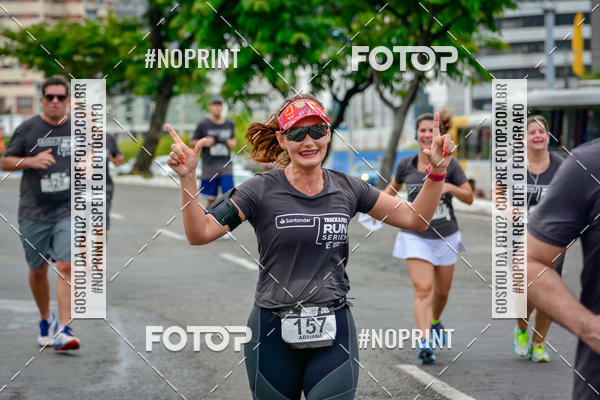 Compra tus fotos del eventoSantander Track&Field Run Series - Shopping da Bahia En Fotop