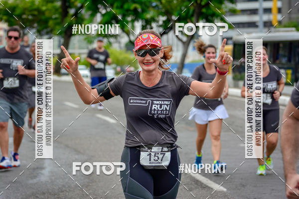 Compra tus fotos del eventoSantander Track&Field Run Series - Shopping da Bahia En Fotop