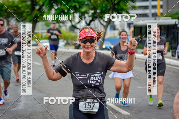 Compra tus fotos del eventoSantander Track&Field Run Series - Shopping da Bahia En Fotop