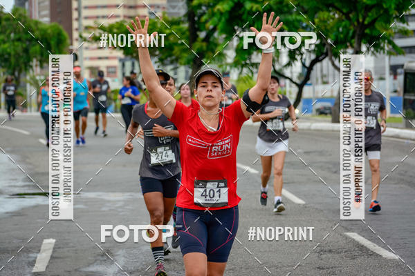 Buy your photos of the eventSantander Track&Field Run Series - Shopping da Bahia on Fotop