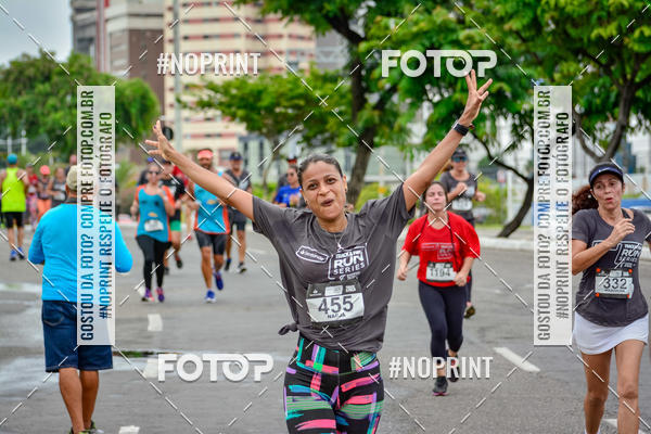 Buy your photos of the eventSantander Track&Field Run Series - Shopping da Bahia on Fotop