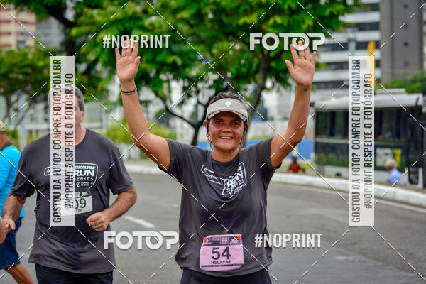 Buy your photos of the eventSantander Track&Field Run Series - Shopping da Bahia on Fotop