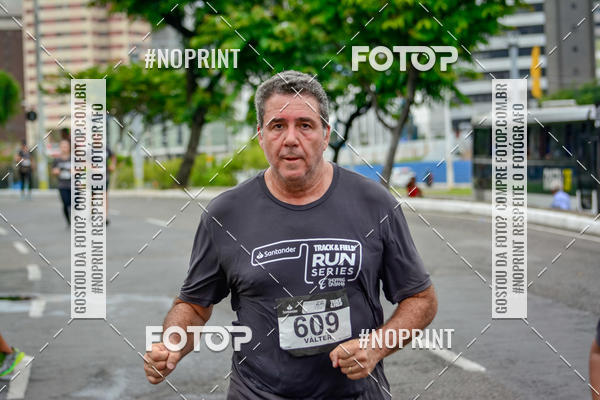 Buy your photos of the eventSantander Track&Field Run Series - Shopping da Bahia on Fotop