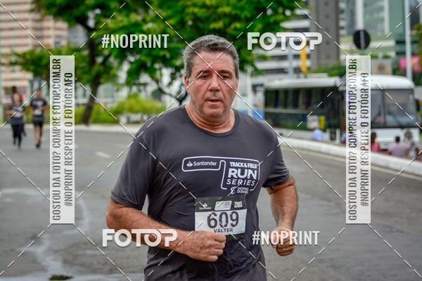 Buy your photos of the eventSantander Track&Field Run Series - Shopping da Bahia on Fotop