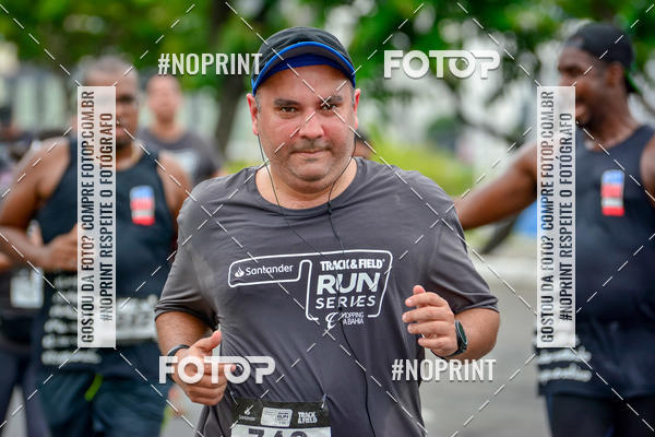 Buy your photos of the eventSantander Track&Field Run Series - Shopping da Bahia on Fotop