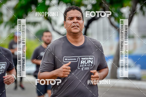Buy your photos of the eventSantander Track&Field Run Series - Shopping da Bahia on Fotop