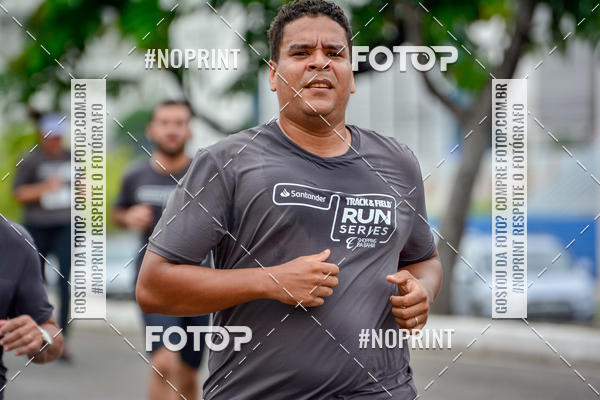 Buy your photos of the eventSantander Track&Field Run Series - Shopping da Bahia on Fotop