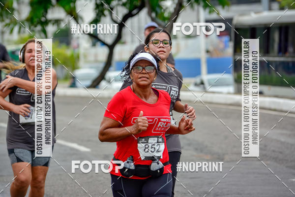 Buy your photos of the eventSantander Track&Field Run Series - Shopping da Bahia on Fotop