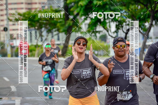 Buy your photos of the eventSantander Track&Field Run Series - Shopping da Bahia on Fotop