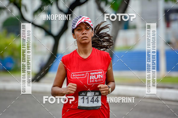 Buy your photos of the eventSantander Track&Field Run Series - Shopping da Bahia on Fotop