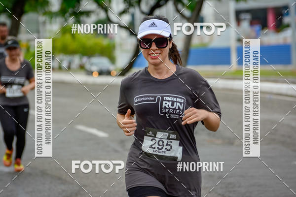 Buy your photos of the eventSantander Track&Field Run Series - Shopping da Bahia on Fotop