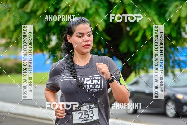 Buy your photos of the eventSantander Track&Field Run Series - Shopping da Bahia on Fotop