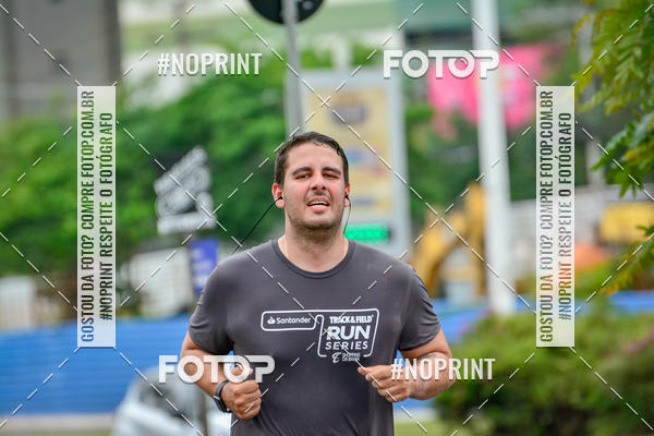 Buy your photos of the eventSantander Track&Field Run Series - Shopping da Bahia on Fotop