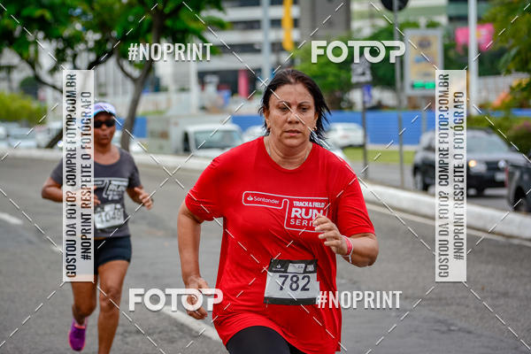 Buy your photos of the eventSantander Track&Field Run Series - Shopping da Bahia on Fotop