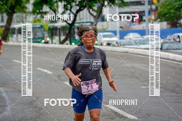 Buy your photos of the eventSantander Track&Field Run Series - Shopping da Bahia on Fotop