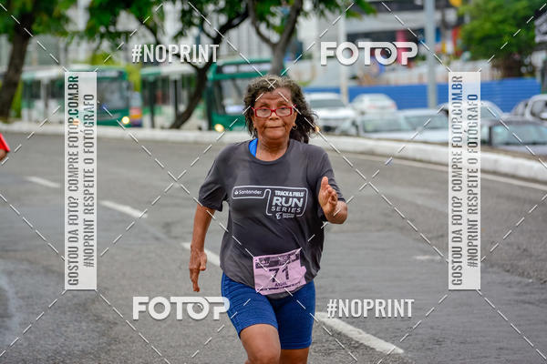 Buy your photos of the eventSantander Track&Field Run Series - Shopping da Bahia on Fotop