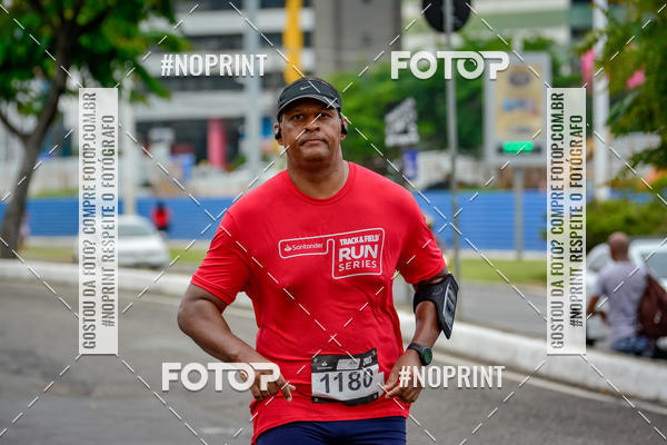 Buy your photos of the eventSantander Track&Field Run Series - Shopping da Bahia on Fotop