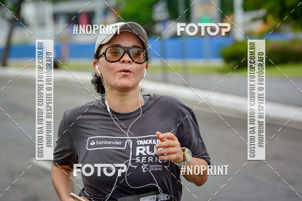 Buy your photos of the eventSantander Track&Field Run Series - Shopping da Bahia on Fotop