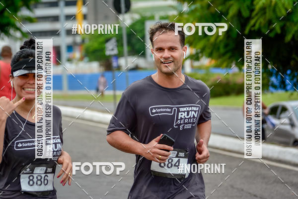 Buy your photos of the eventSantander Track&Field Run Series - Shopping da Bahia on Fotop