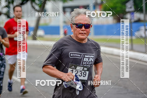 Buy your photos of the eventSantander Track&Field Run Series - Shopping da Bahia on Fotop