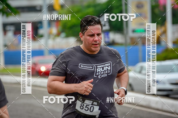 Buy your photos of the eventSantander Track&Field Run Series - Shopping da Bahia on Fotop