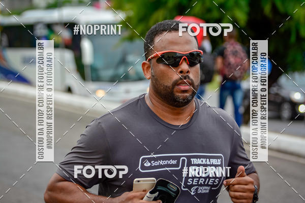 Buy your photos of the eventSantander Track&Field Run Series - Shopping da Bahia on Fotop