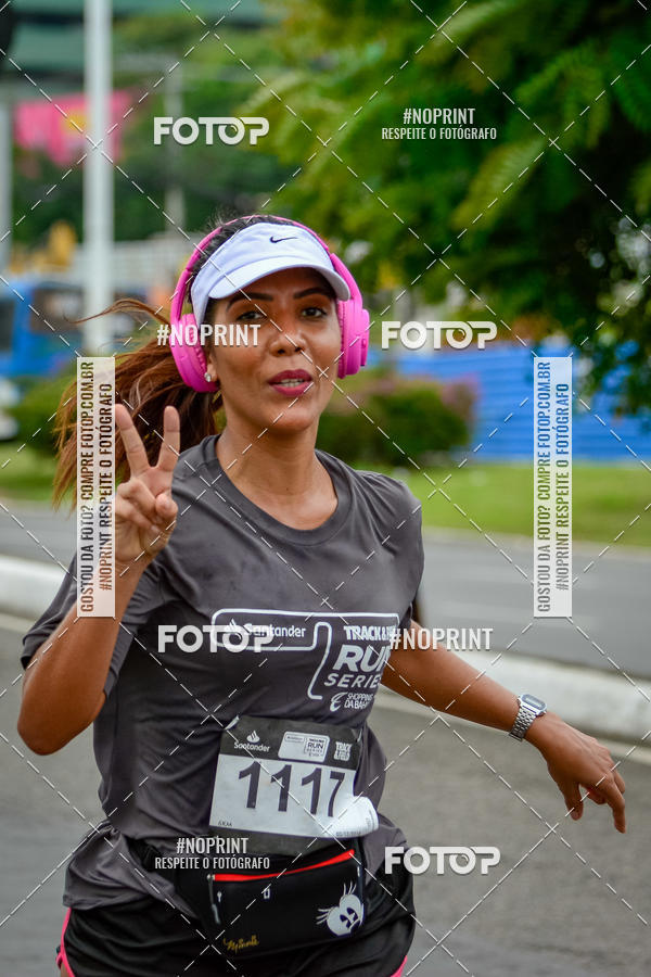 Buy your photos of the eventSantander Track&Field Run Series - Shopping da Bahia on Fotop
