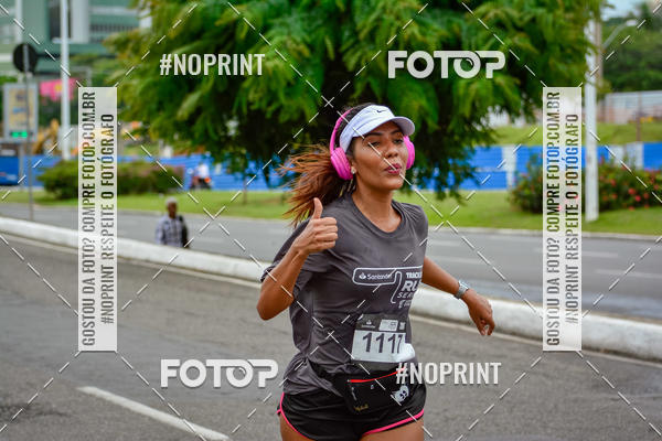 Buy your photos of the eventSantander Track&Field Run Series - Shopping da Bahia on Fotop