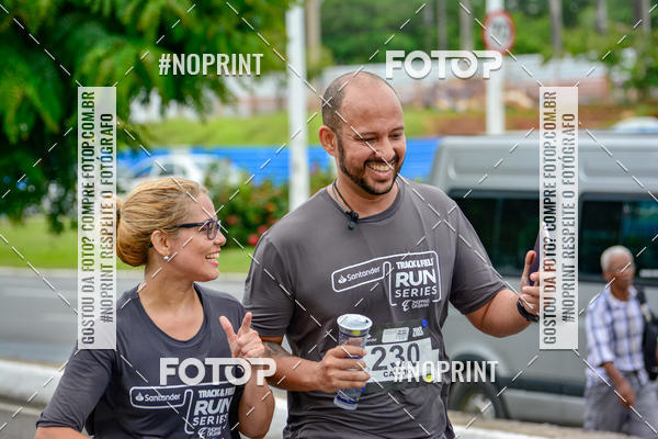 Buy your photos of the eventSantander Track&Field Run Series - Shopping da Bahia on Fotop
