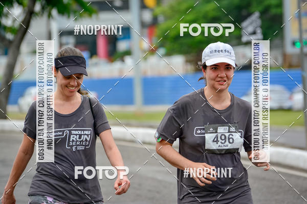 Buy your photos of the eventSantander Track&Field Run Series - Shopping da Bahia on Fotop