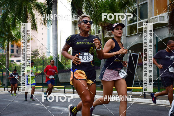 Acquista le foto dell'eventoSantander Track&Field Run Series - Shopping da Bahia in Fotop