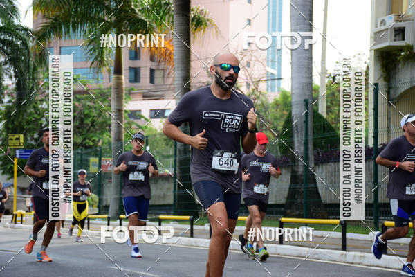 Acquista le foto dell'eventoSantander Track&Field Run Series - Shopping da Bahia in Fotop